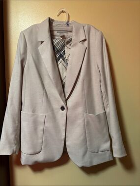 Light Neutral Single-Button Blazer with Patch Pockets plus Matching Skirt